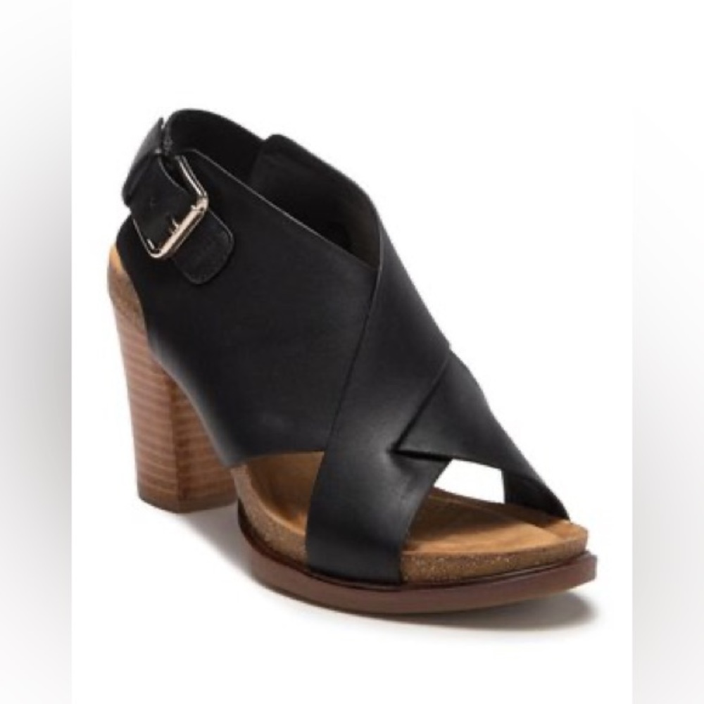 Softt Cambry Chunky Block Heel Strap Sandals - New Condition